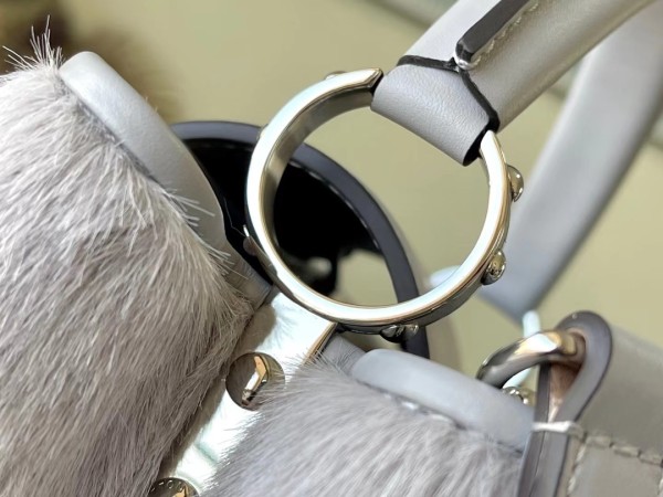 Handbag Louis Vuitton M48865 M42258 size 26.5 x 17.5 x 9 cm