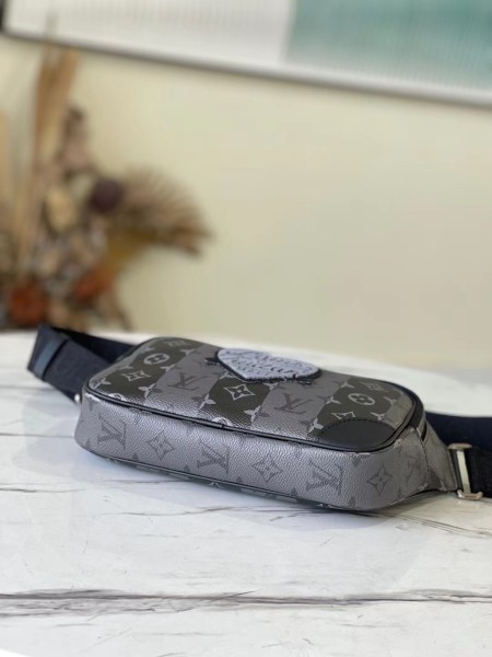 Handbag Louis Vuitton M59338 size 34 x 19.5 x 8cm