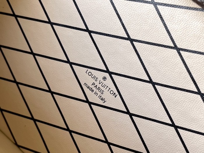 Handbag Louis Vuitton M44199 size 20 x 12.5 x 5 cm