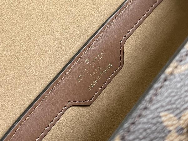 Handbag Louis Vuitton M57835 size 19*9*9cm