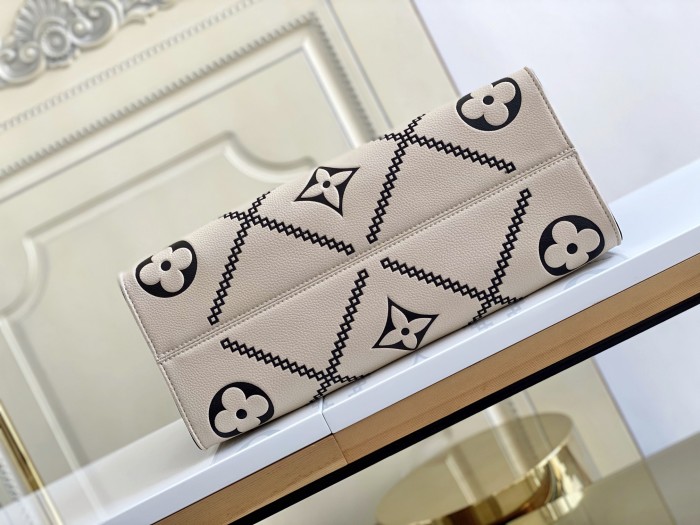 Handbag Louis Vuitton M46016 size 35*27*14cm