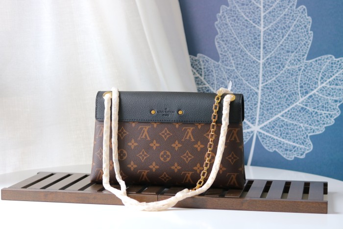 Handbag Louis Vuitton M41200 size：26x17x6cm