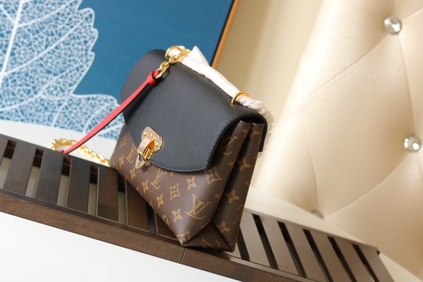Handbag Louis Vuitton M43713 M43714 M43715 Size:27x21x8.5CM