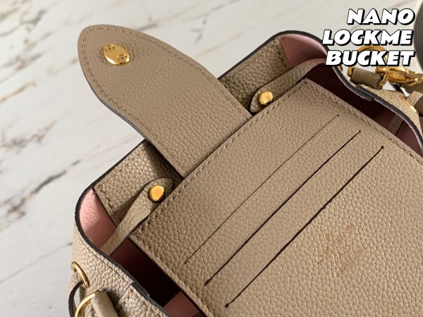 Handbag Louis Vuitton M68709 M69205 size 13.5x 16.0x 10.0 cm