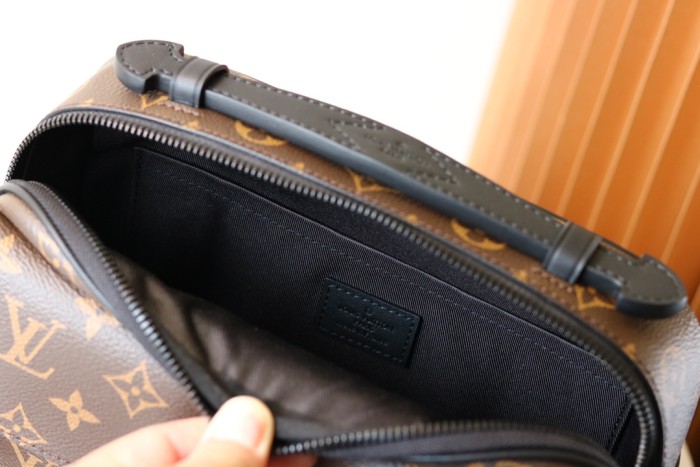 Handbag Louis Vuitton M45863 M45806 M58489 size:22x18x8cm