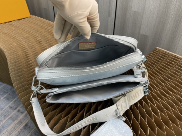 Handbag Louis Vuitton M80401 size 25 x 18.5 x 7 cm