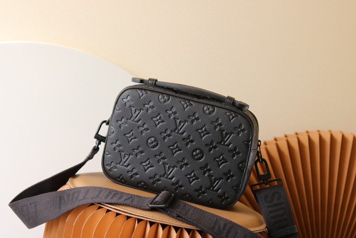 Handbag Louis Vuitton M45863 M45806 M58489 size:22x18x8cm