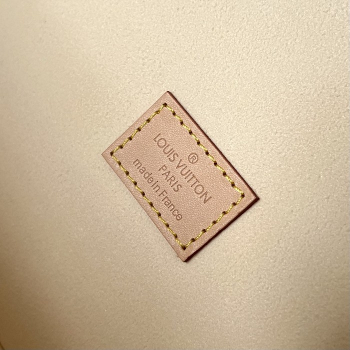 Handbag Louis Vuitton M20209 size 38.0 x 16.0 x 19.0 cm