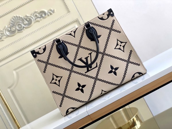 Handbag Louis Vuitton M46016 size 35*27*14cm