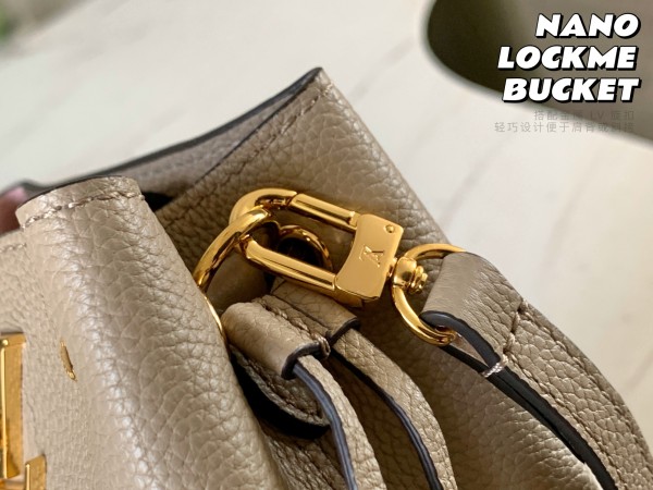 Handbag Louis Vuitton M68709 M69205 size 13.5x 16.0x 10.0 cm