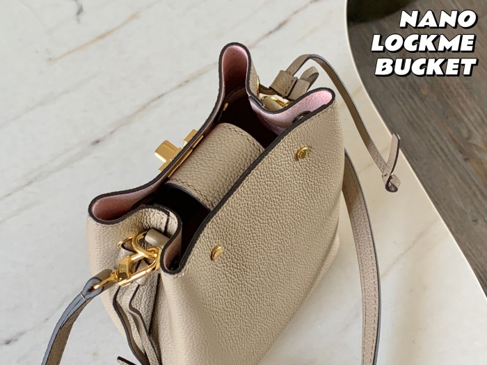 Handbag Louis Vuitton M68709 M69205 size 13.5x 16.0x 10.0 cm