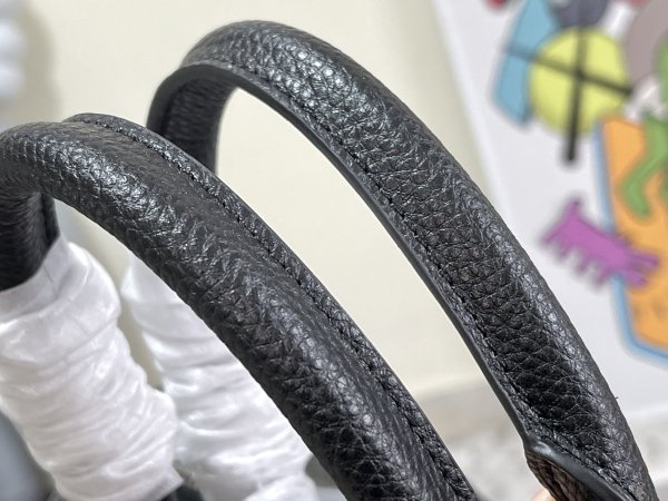 Handbag Louis Vuitton M58979 N80404 size 50 x 29 x 23 cm