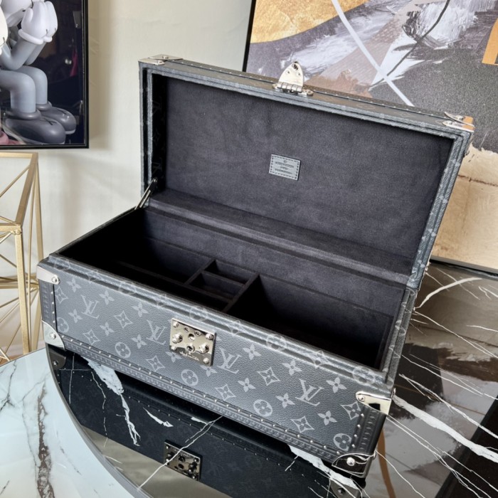 Handbag Louis Vuitton M20209 size 38.0 x 16.0 x 19.0 cm