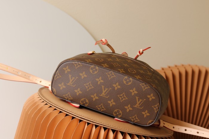 Handbag Louis Vuitton M43431 size 30x25x10cm
