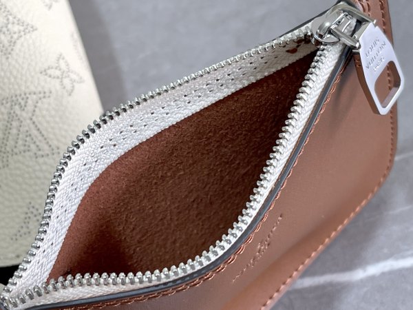 Handbag Louis Vuitton M54351，M54353 size:34x18.5x13 cm