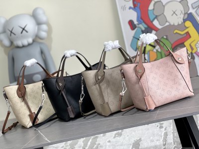 Handbag Louis Vuitton M54351，M54353 size:34x18.5x13 cm