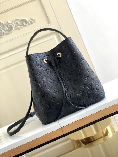 Handbag Louis Vuitton M45256 M45306 M45256 M45306 size 26.0 x 26.0 x 17.5 cm