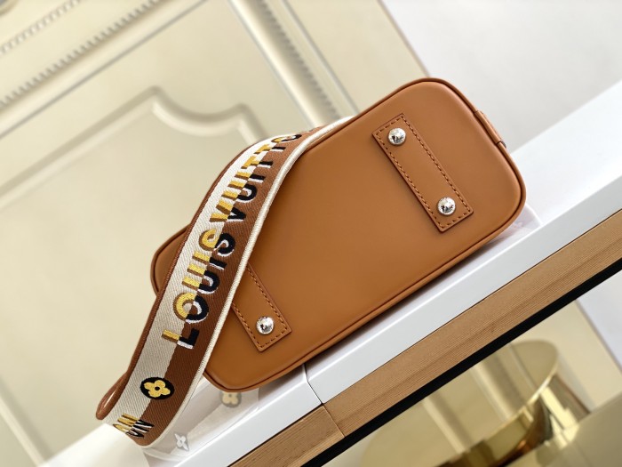 Handbag Louis Vuitton M58706 M57341 M57426 M57429 M59217 M57540 size 23.5 x 17.5 x 11.5cm