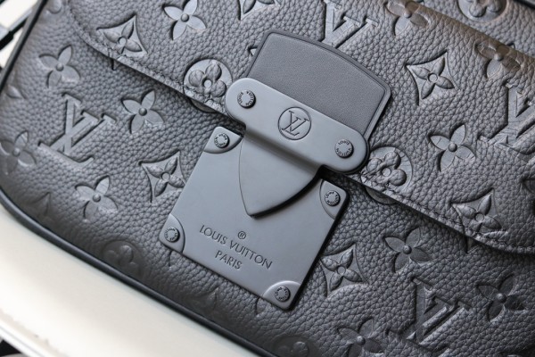 Handbag Louis Vuitton M45863 M45806 M58489 size:22x18x8cm