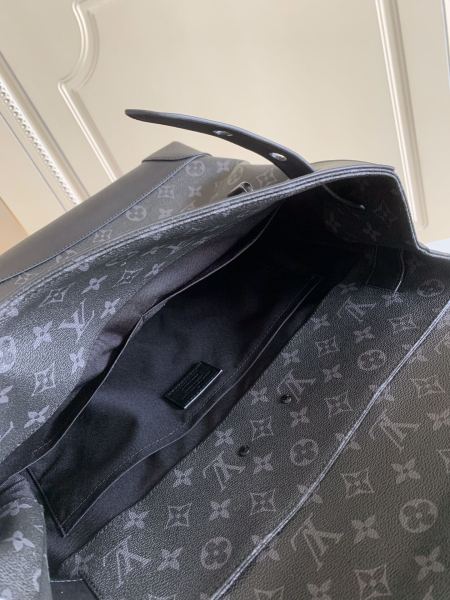 Handbag Louis Vuitton M44473 size 38x39x15cm