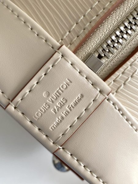 Handbag Louis Vuitton M58706 M57341 M57426 M57429 M59217 M57540 size 23.5 x 17.5 x 11.5cm
