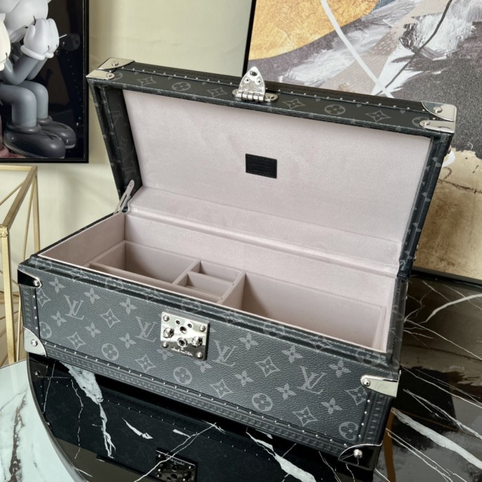 Handbag Louis Vuitton M20209 size 38.0 x 16.0 x 19.0 cm