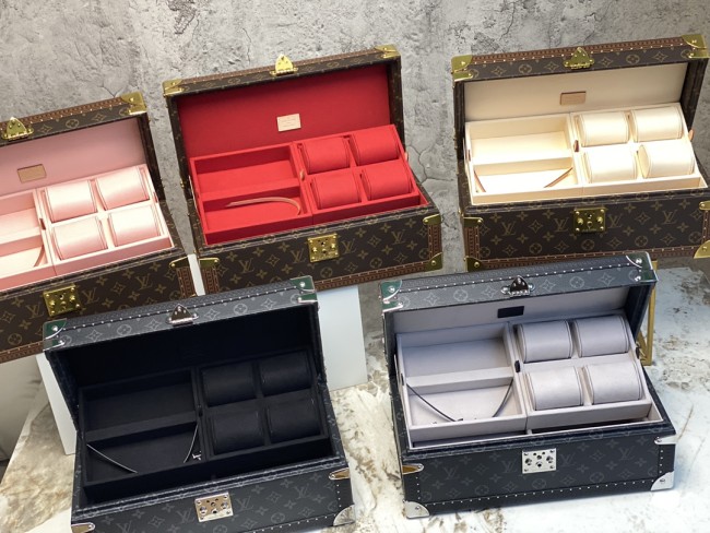 Handbag Louis Vuitton M20209 size 38.0 x 16.0 x 19.0 cm