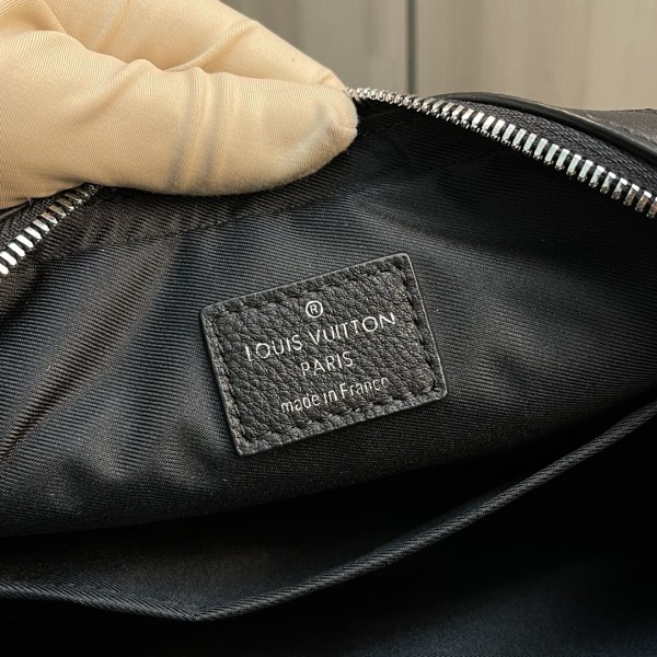 Handbag Louis Vuitton M80401 size 25 x 18.5 x 7 cm