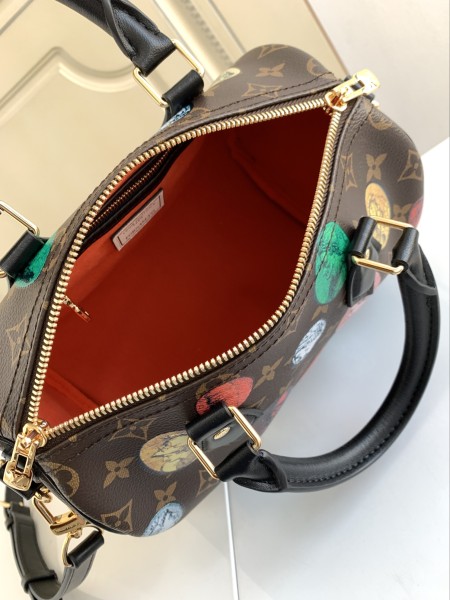 Handbag Louis Vuitton M45910 size 25.0 x 19.0 x 15.0cm