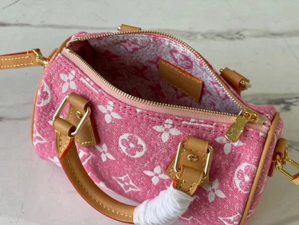 Handbag Louis Vuitton M81213 size 16.0 x 11.0 x 9.0 cm