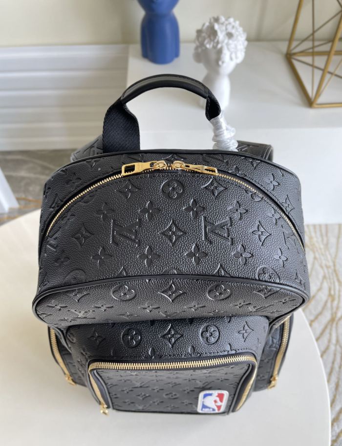 Handbag Louis Vuitton M57972 size 24 x 45 x 19cm