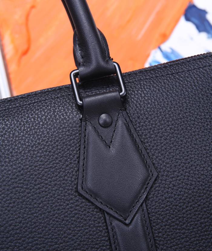 Handbag Louis Vuitton M59159 size 39x29x7cm