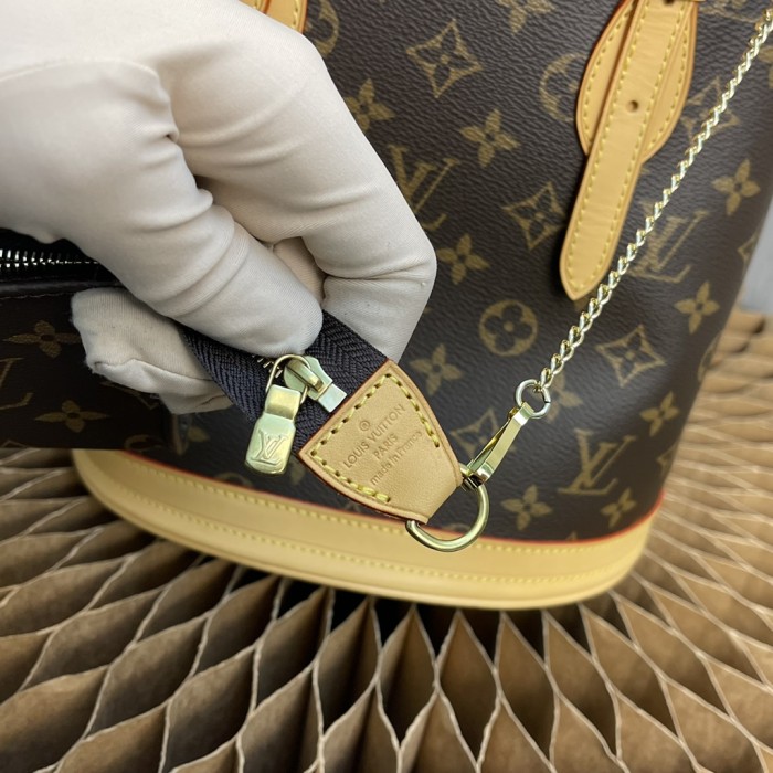 Handbag Louis Vuitton Ｍ42238 size 23x15x26cm