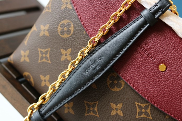 Handbag Louis Vuitton M43713 M43714 M43715 Size:27x21x8.5CM