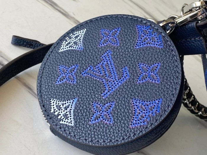 Handbag Louis Vuitton M59552 size 19 x 22 x 14 cm