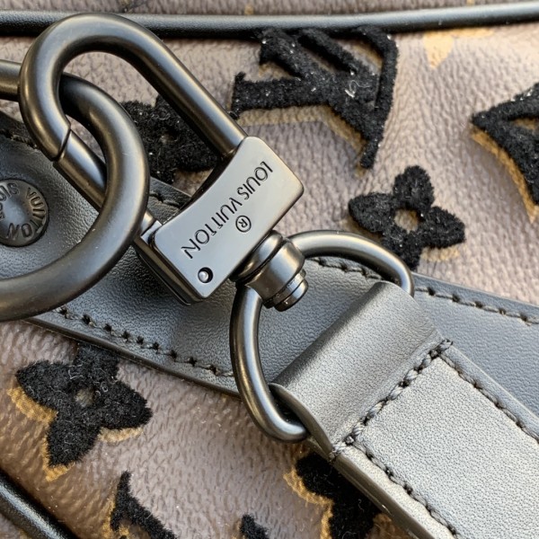 Handbag Louis Vuitton M45069 size 51.0 x 30.0 x 28.0cm