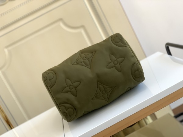 Handbag Louis Vuitton M59008 M59009 size 25*19*15cm