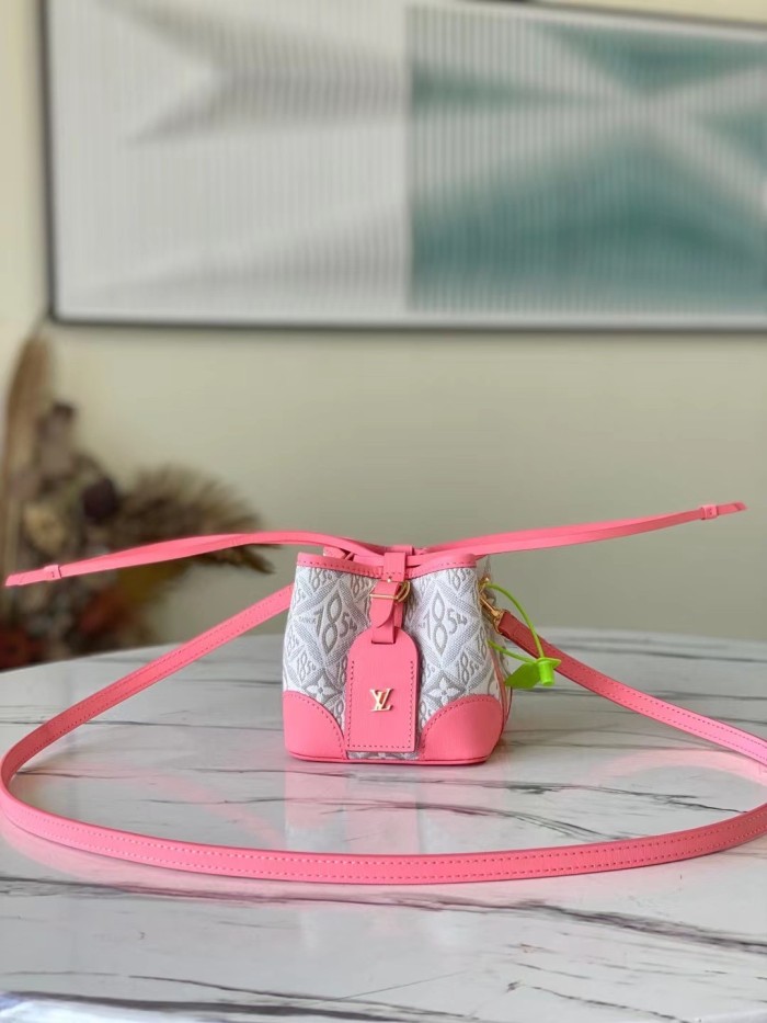 Handbag Louis Vuitton M81112 size 11.5 x 12 x 11.5cm