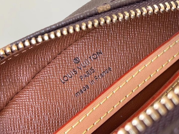 Handbag Louis Vuitton M51221 size 25x18x8cm