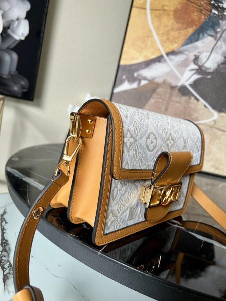 Handbag Louis Vuitton M59483 size 25.0 x 17.0 x 10.5cm , 20 x 15 x 9cm