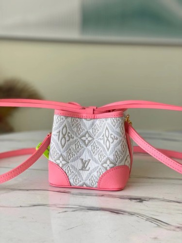 Handbag Louis Vuitton M81112 size 11.5 x 12 x 11.5cm