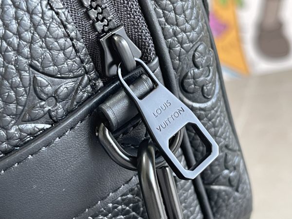 Handbag Louis Vuitton M58489 M58488 size 22 x 18 x 8cm