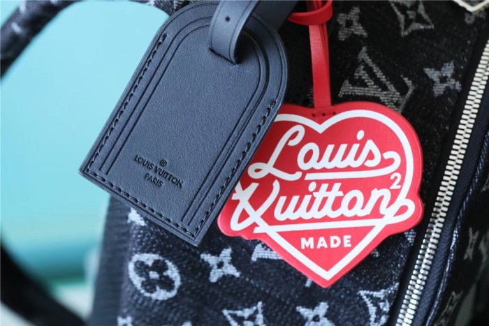 Handbag Louis Vuitton M45973 size 30 x 40 x 15.5cm