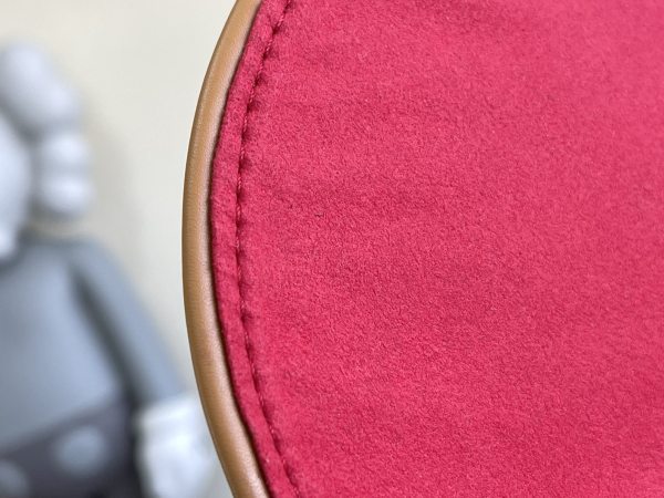 Handbag Louis Vuitton M44860 size 19x9x16cm