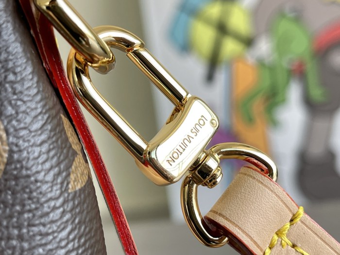 Handbag Louis Vuitton M48814 size 40x 26x 14cm M48813 size 36x 24x 13cm