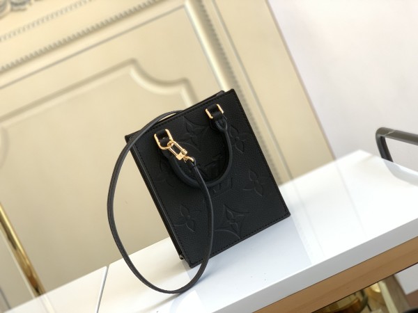 Handbag Louis Vuitton M80478 size 14 x 17 x 5cm