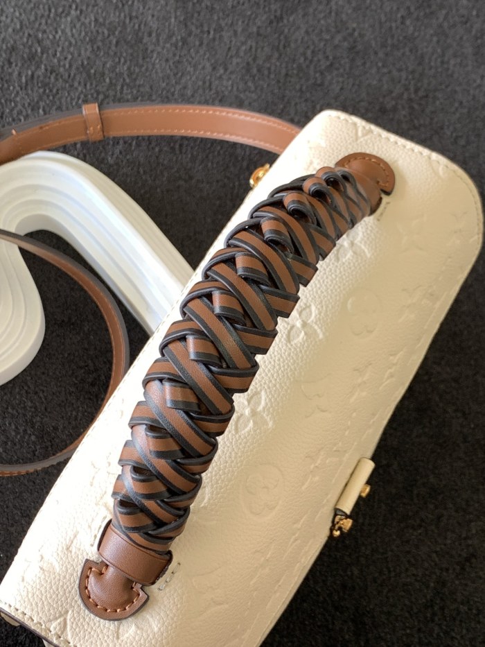 Handbag Louis Vuitton M53940 size 25.0 x 19.0 x 7.0 cm