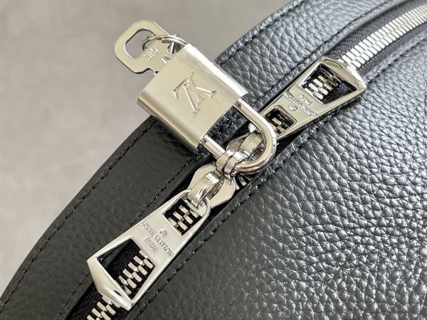 Handbag Louis Vuitton M53439 M42687 M57288 size 31X43X13CM 