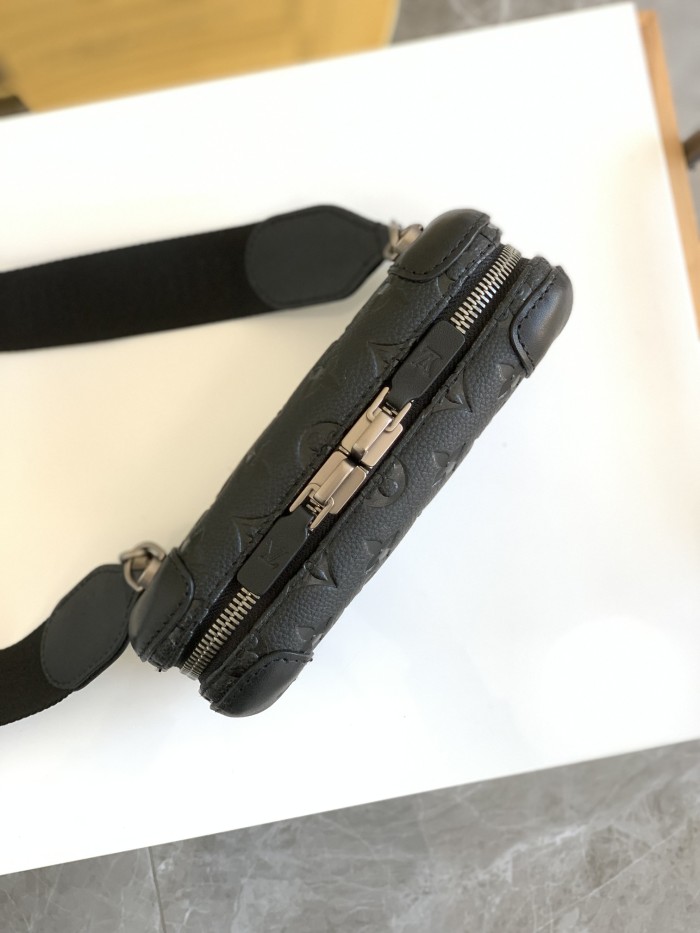 Handbag Louis Vuitton M20439 M45579 size 21 x 12 x 6.5cm