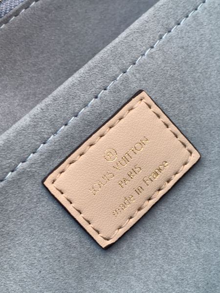 Handbag Louis Vuitton M57728 M57729 M58918 M55302 M58485 size 25.0 x 20.0 x 12.0 cm